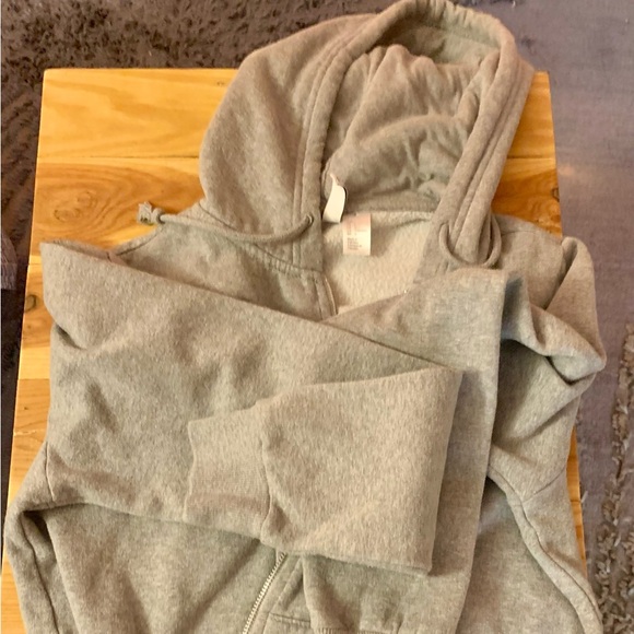 Divided H&M Gray Zip-Up Hoodie - Picture 2 of 4